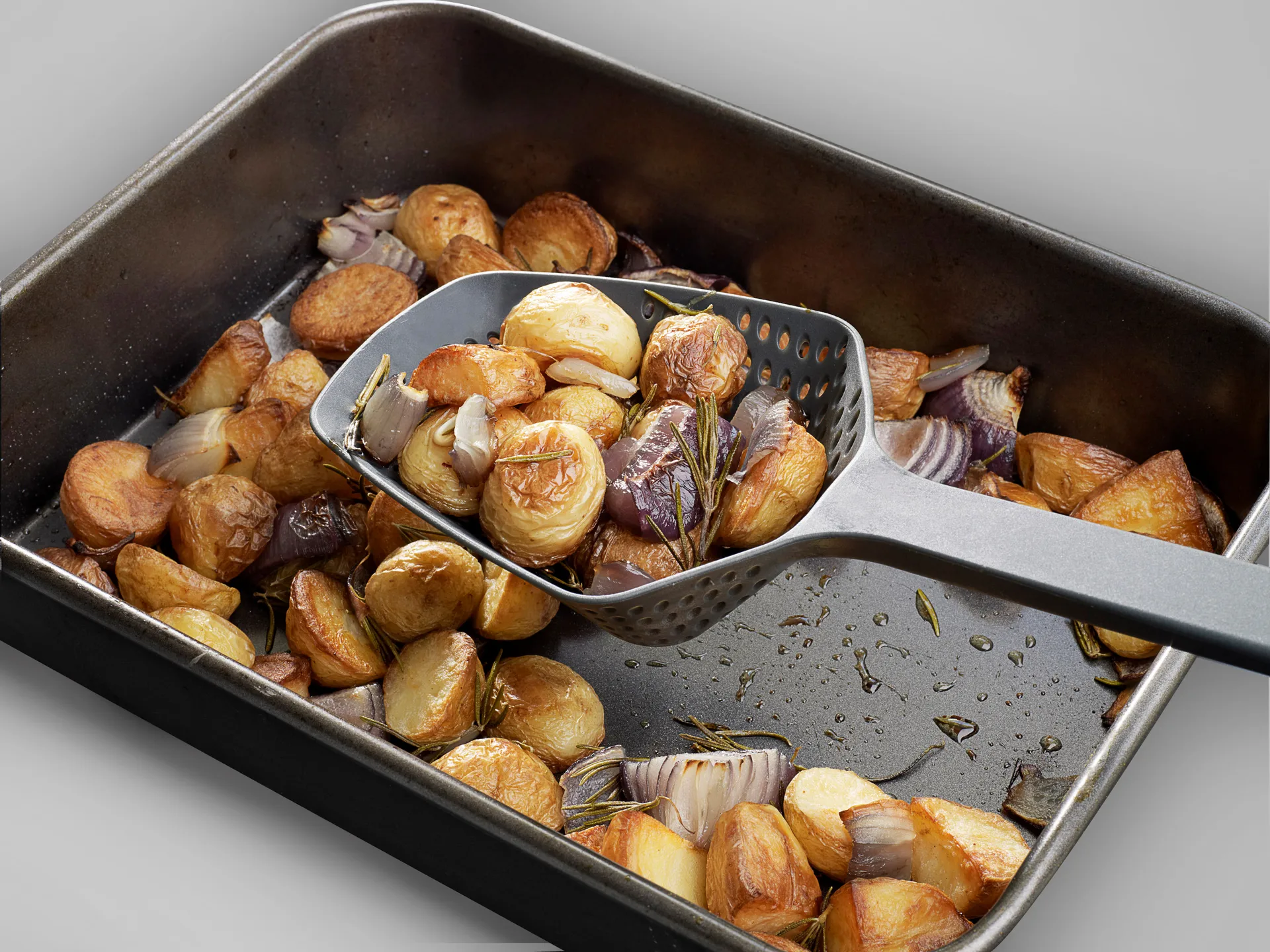 Durszlak Scoop Plus 34 cm, Czarny Joseph Joseph