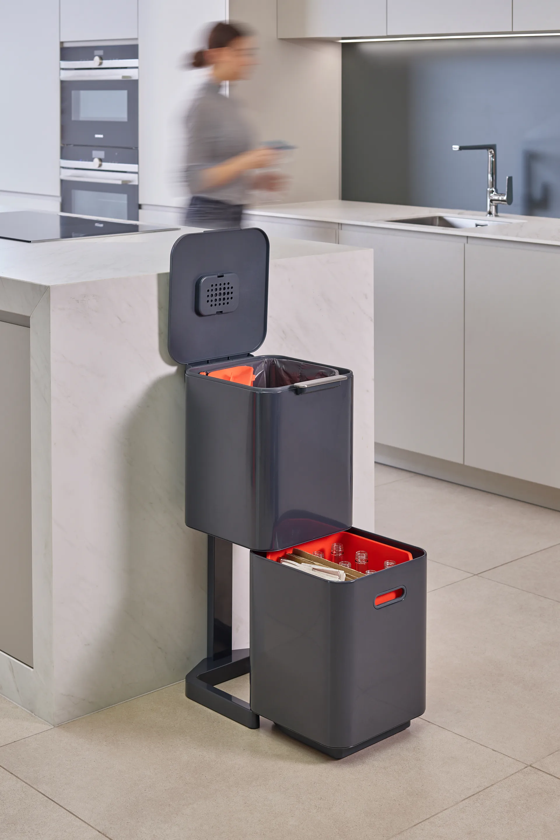 Kosz do segregacji śmieci Joseph Joseph Totem Compact 40 L, Graphite Joseph Joseph