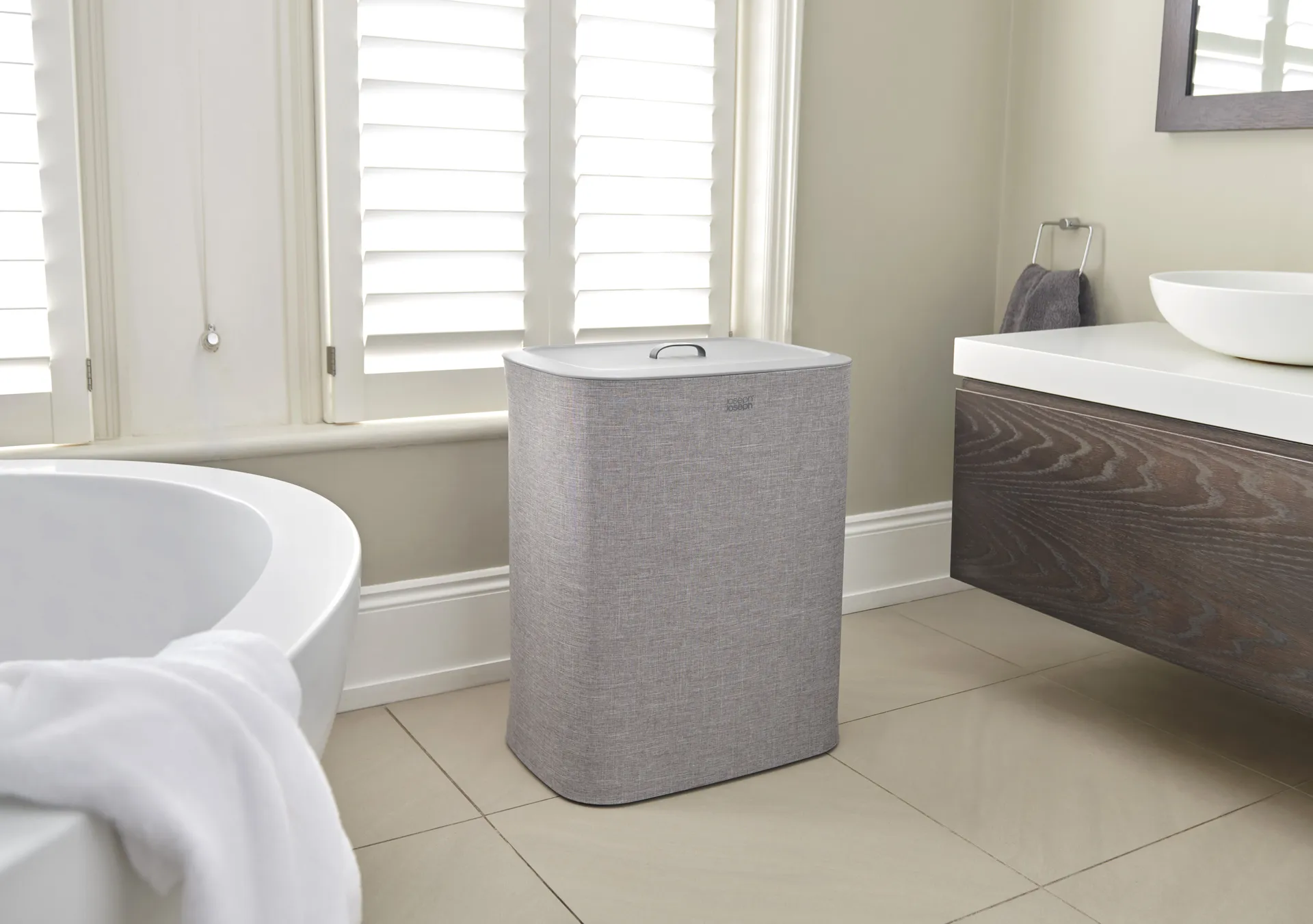 Kosz na pranie Tota 90 L, Szary Joseph Joseph