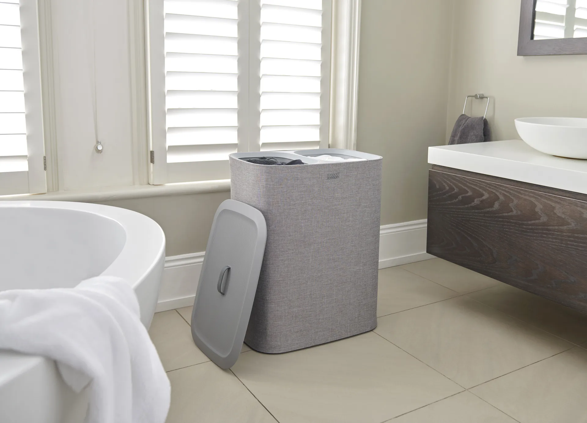 Kosz na pranie Tota 90 L, Szary Joseph Joseph