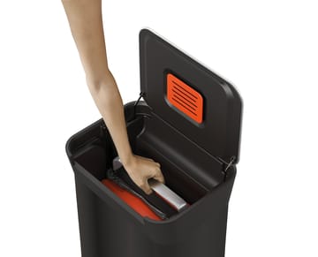 Kosz na śmieci z funkcją zgniatacza Joseph Joseph Titan 30 L - Carbon black - Joseph Joseph