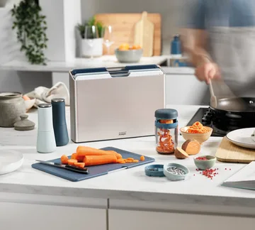 Młynki do soli i pieprzu Milltop Editions 16,9 cm - Niebieskie - Joseph Joseph