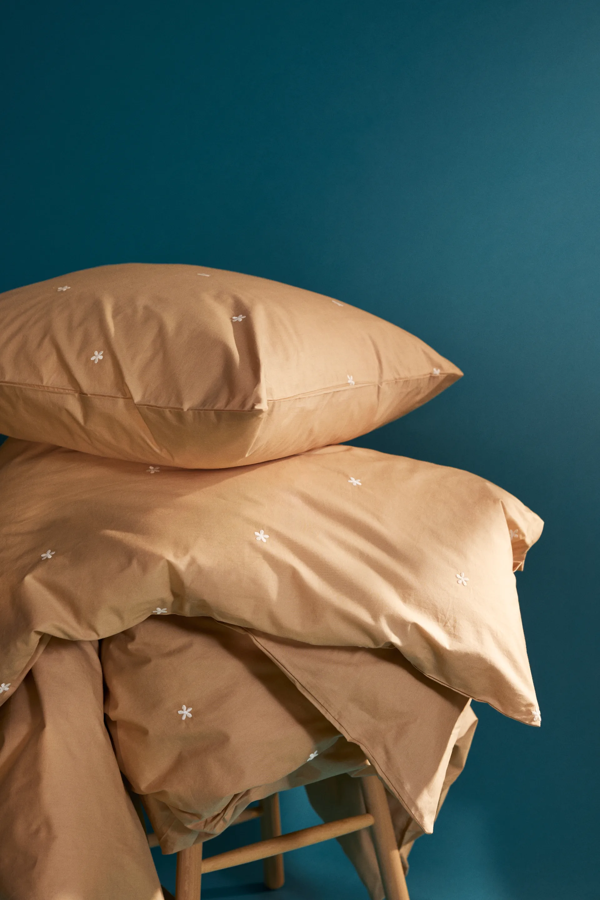 Komplet pościeli Daisy 150x210 cm, Piaskowo-biały Juna