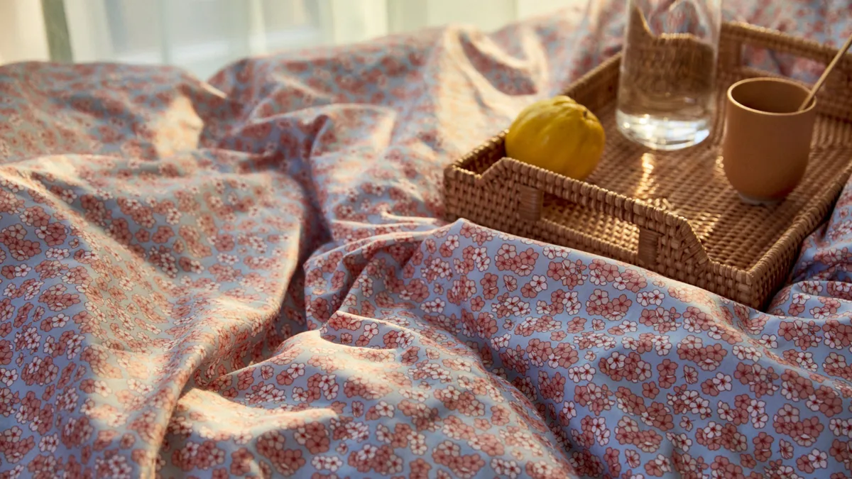 Pleasantly zestaw pościeli 220x220 cm, Jasnoniebiesko-różowy Juna