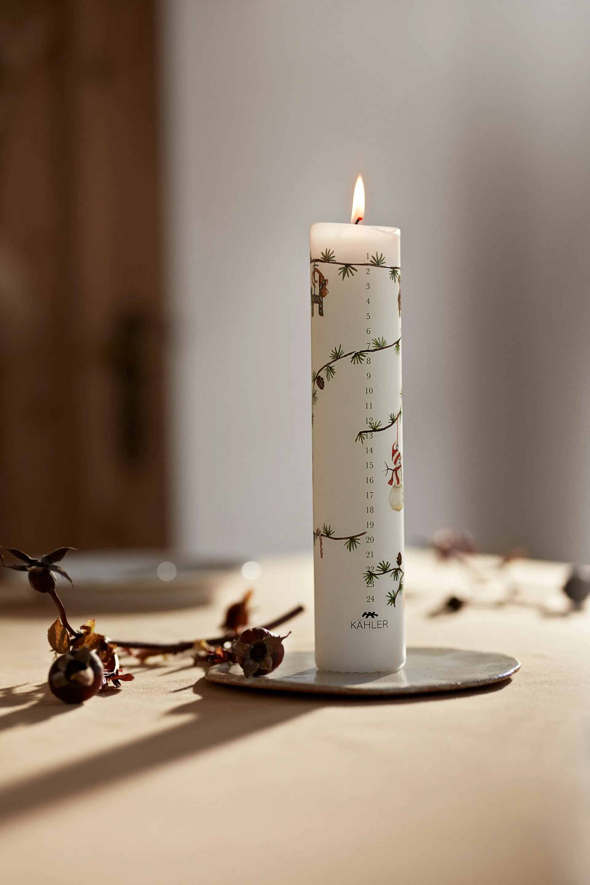 Świeca adwentowa Hammershøi Christmas Ø5 cm, 2025 Kähler