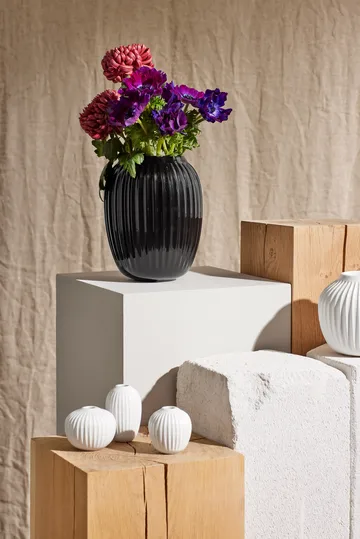 Wazon Hammershøi - Czarny, średni 21 cm - Kähler
