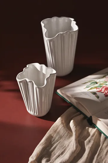 Wazon Hammershøi Unfold - Biały, 20,5 cm - Kähler