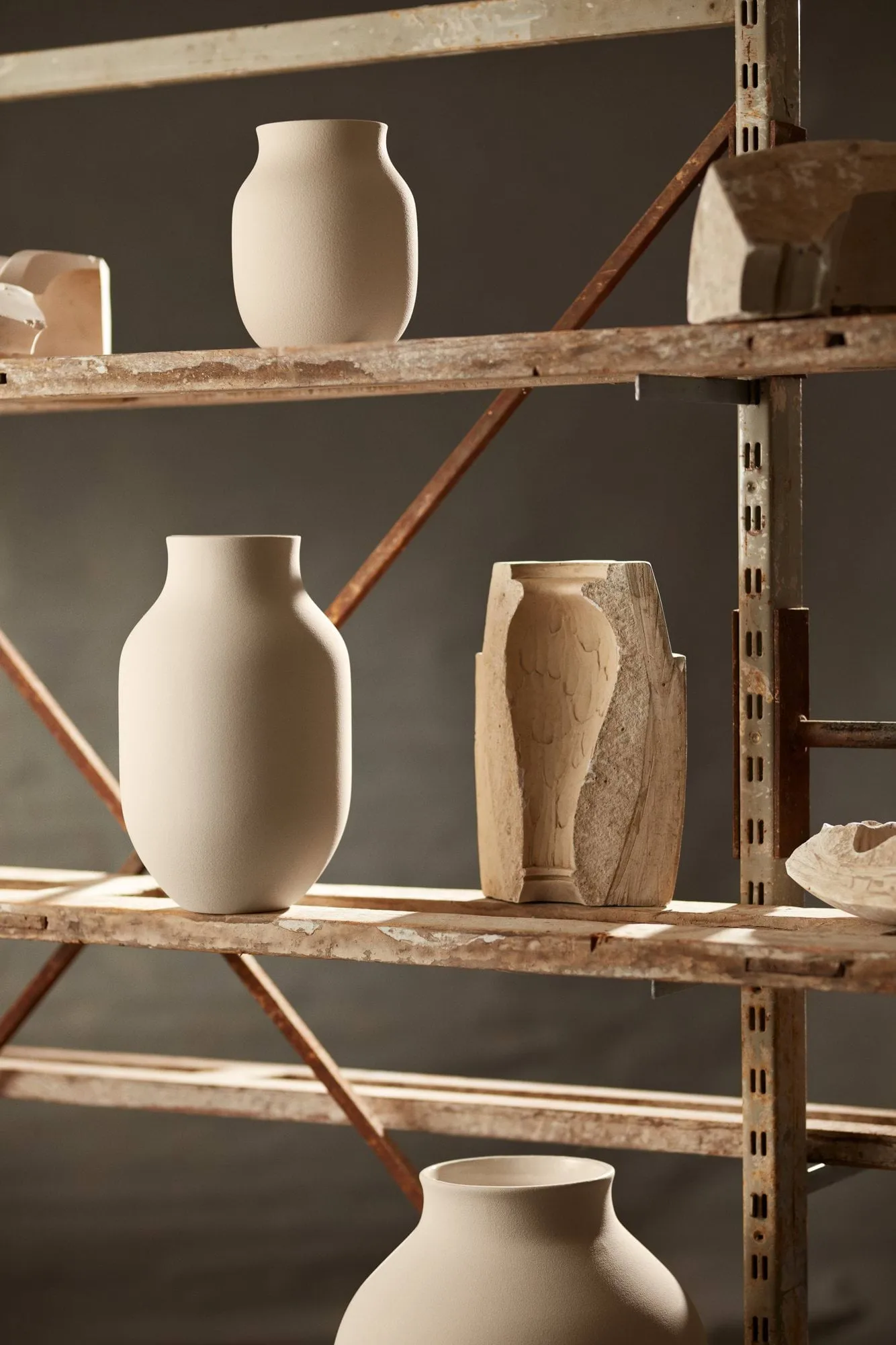 Wazon Studio Omaggio, Piaskowy, 20 cm Kähler