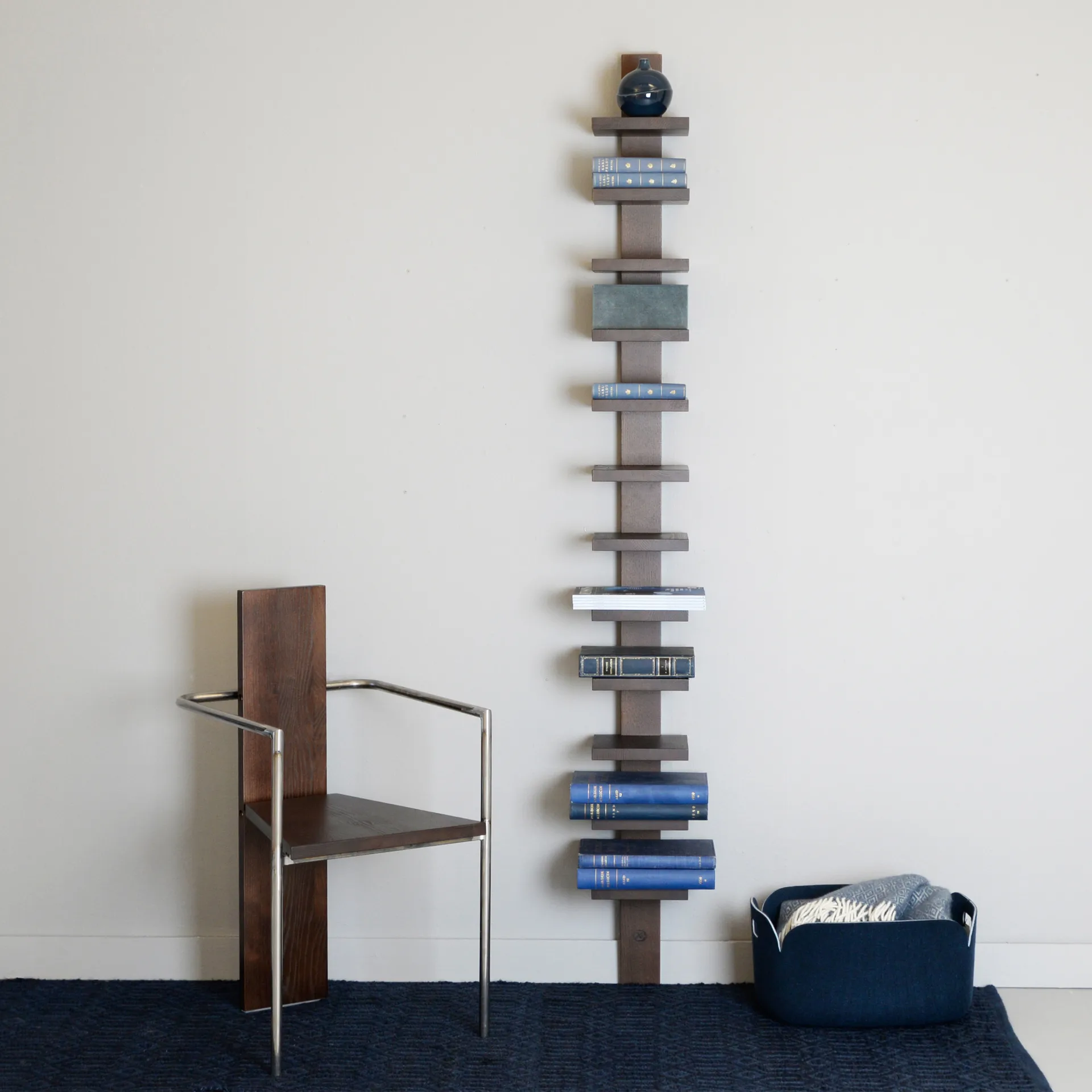 Fotel z podłokietnikami Concrete , Jesion - surowy stalowy stelaż Källemo