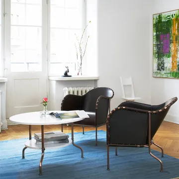 Stół kawowy Sven - Jesion czarny lakier – stelaż miedziany, Ø80 cm - Källemo