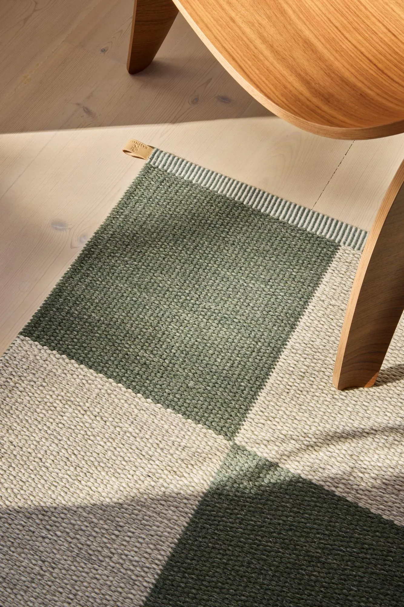 Mata Checkerboard Icon, 350 Grey pear, 165x240 cm Kasthall