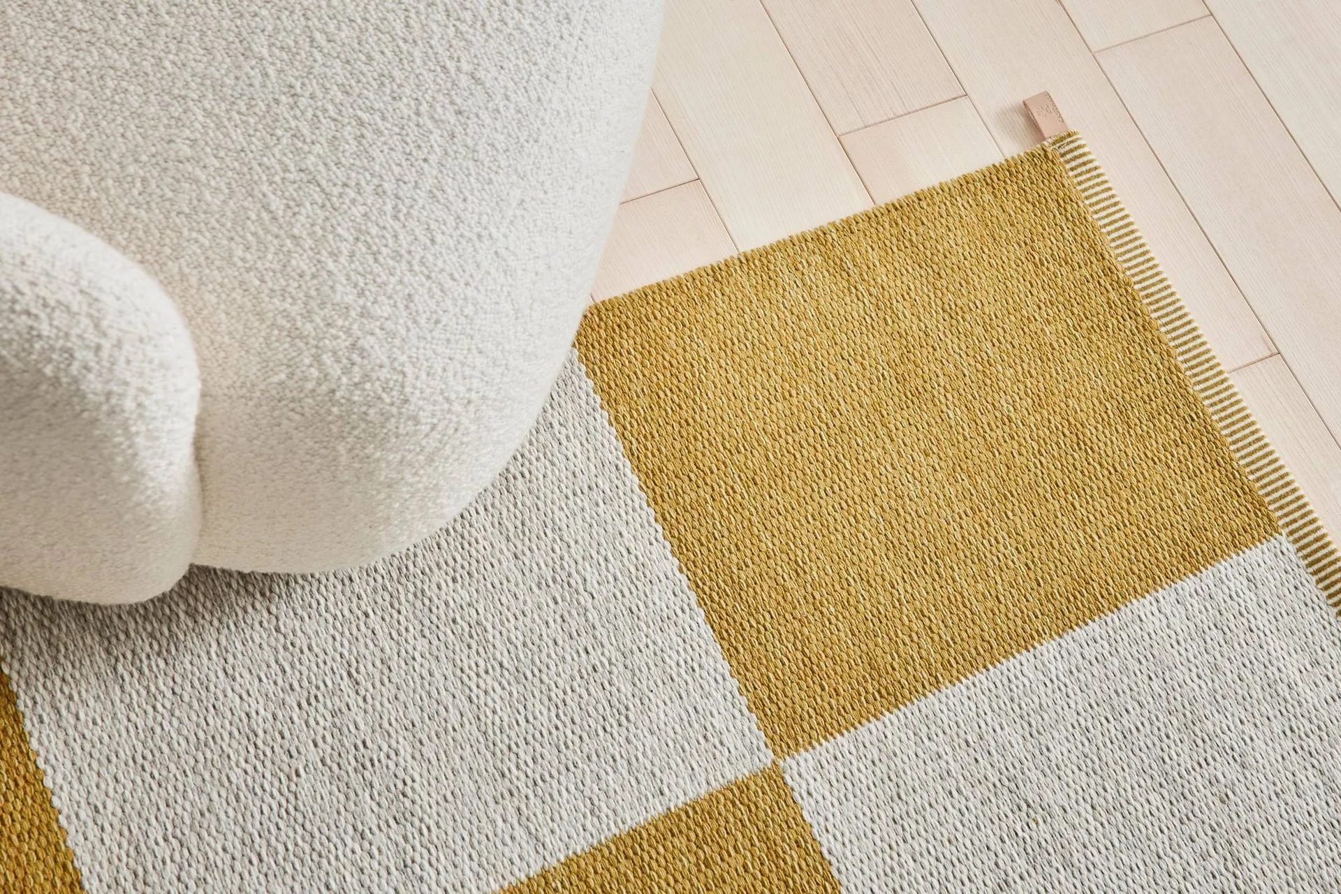 Mata Checkerboard Icon, 450 Sunny day, 200x300 cm Kasthall