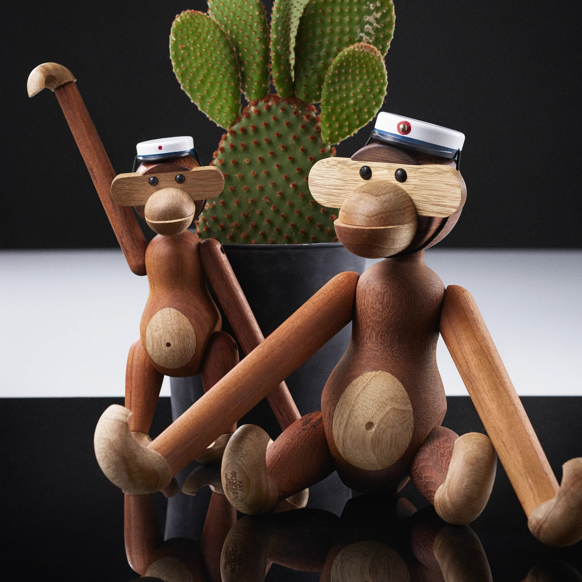 Czapka Kay Bojesen dla średniej małpy, niebieski Kay Bojesen Denmark