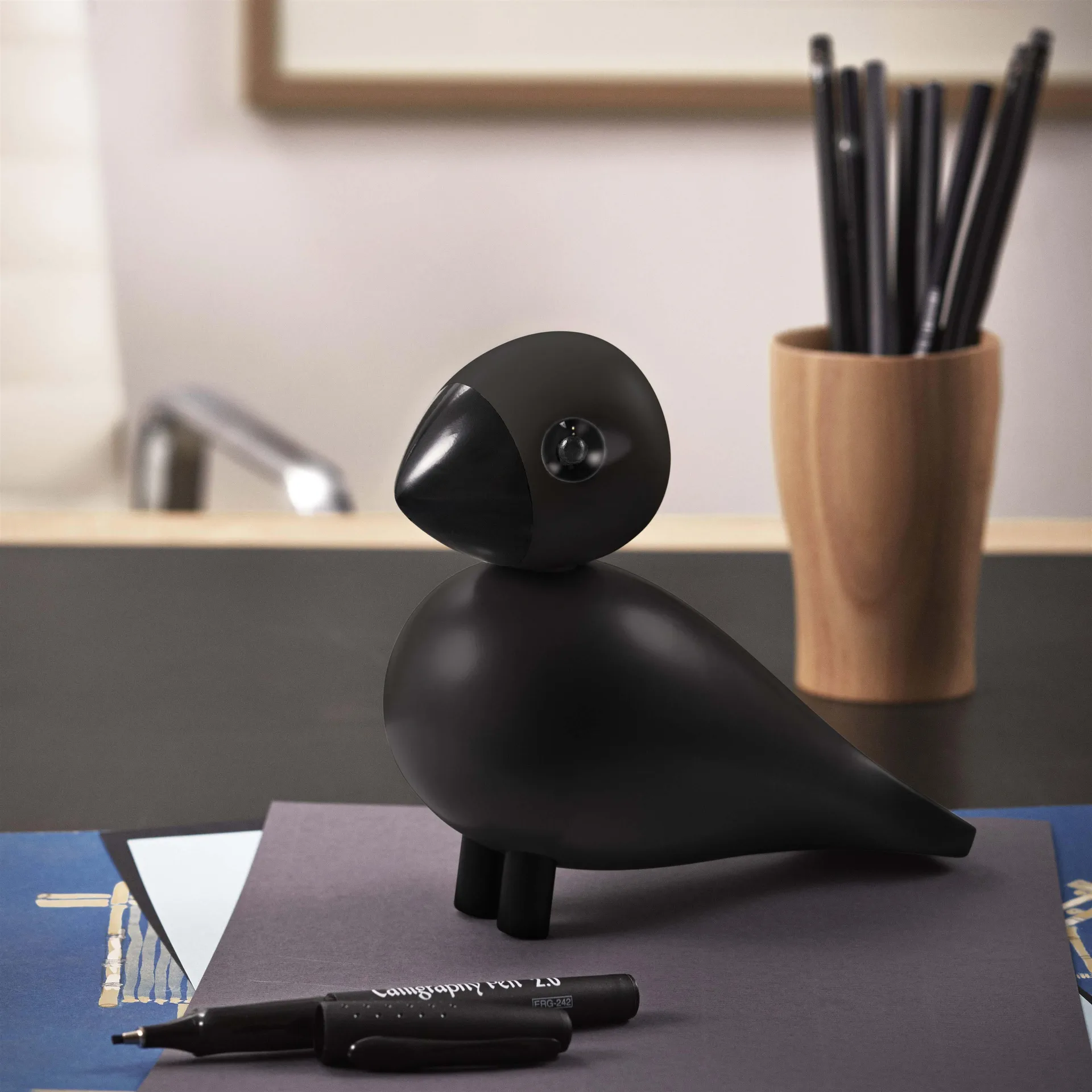 Figurka Songbird Kruk, czarny Kay Bojesen Denmark