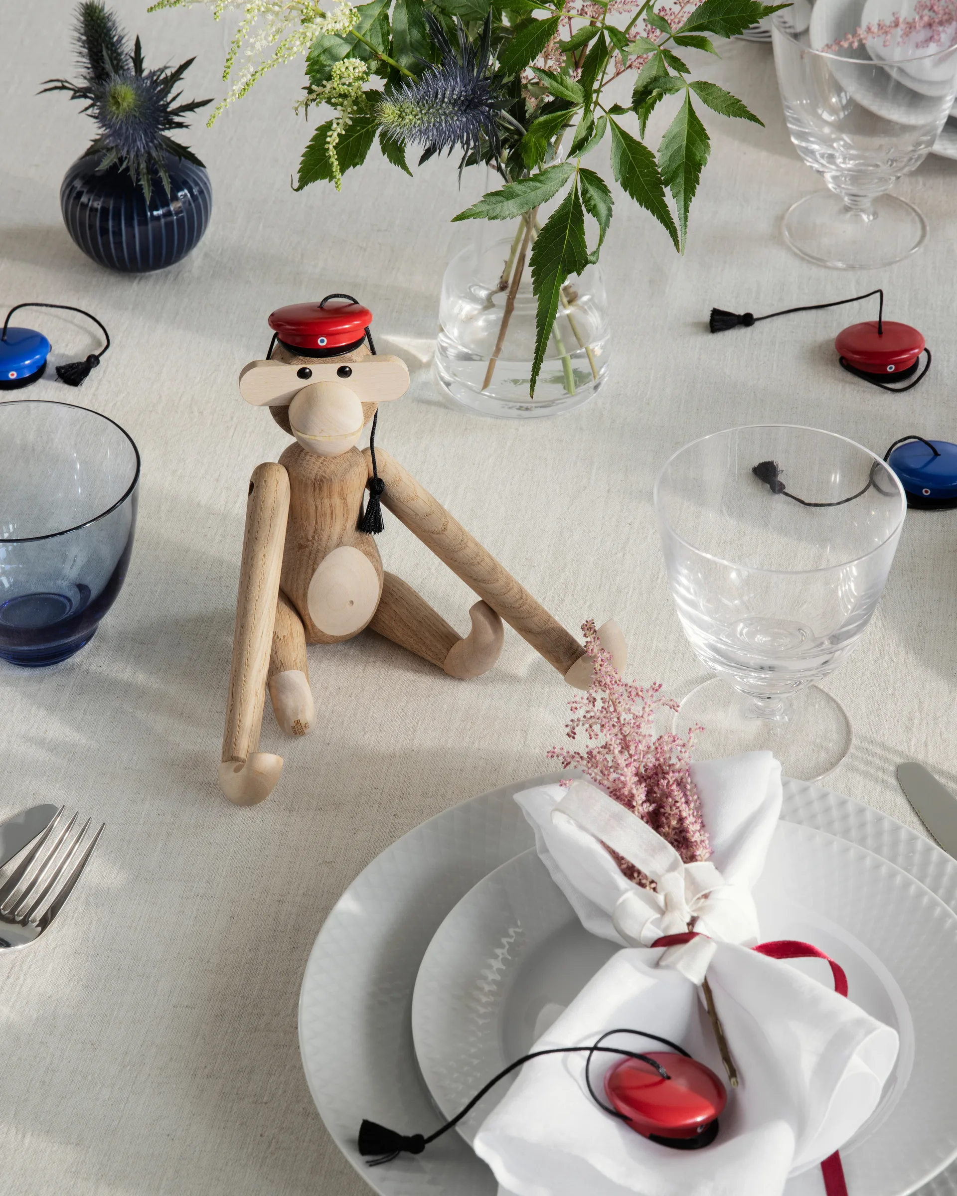 Kay Bojesen czapka dla małej małpki, Czerwony Kay Bojesen Denmark