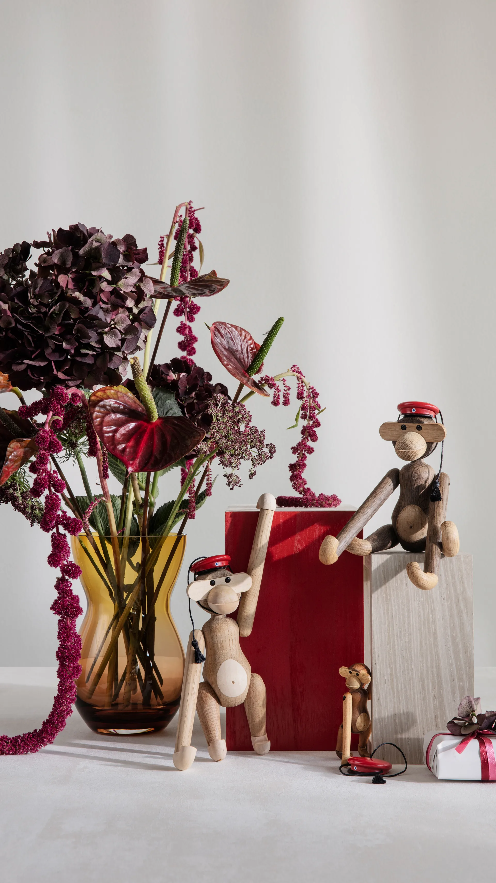 Kay Bojesen czapka dla małej małpki, Czerwony Kay Bojesen Denmark