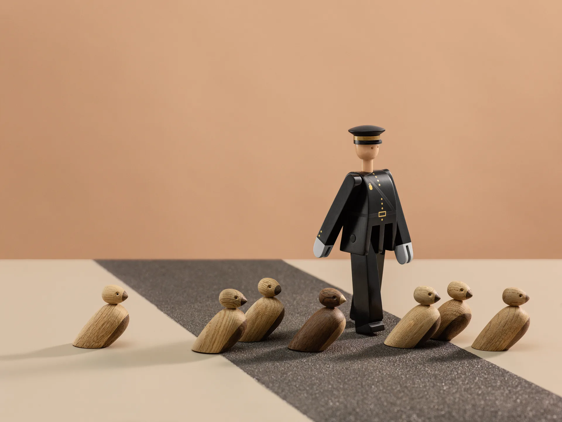 Kay Bojesen policjant, Czarny Kay Bojesen Denmark