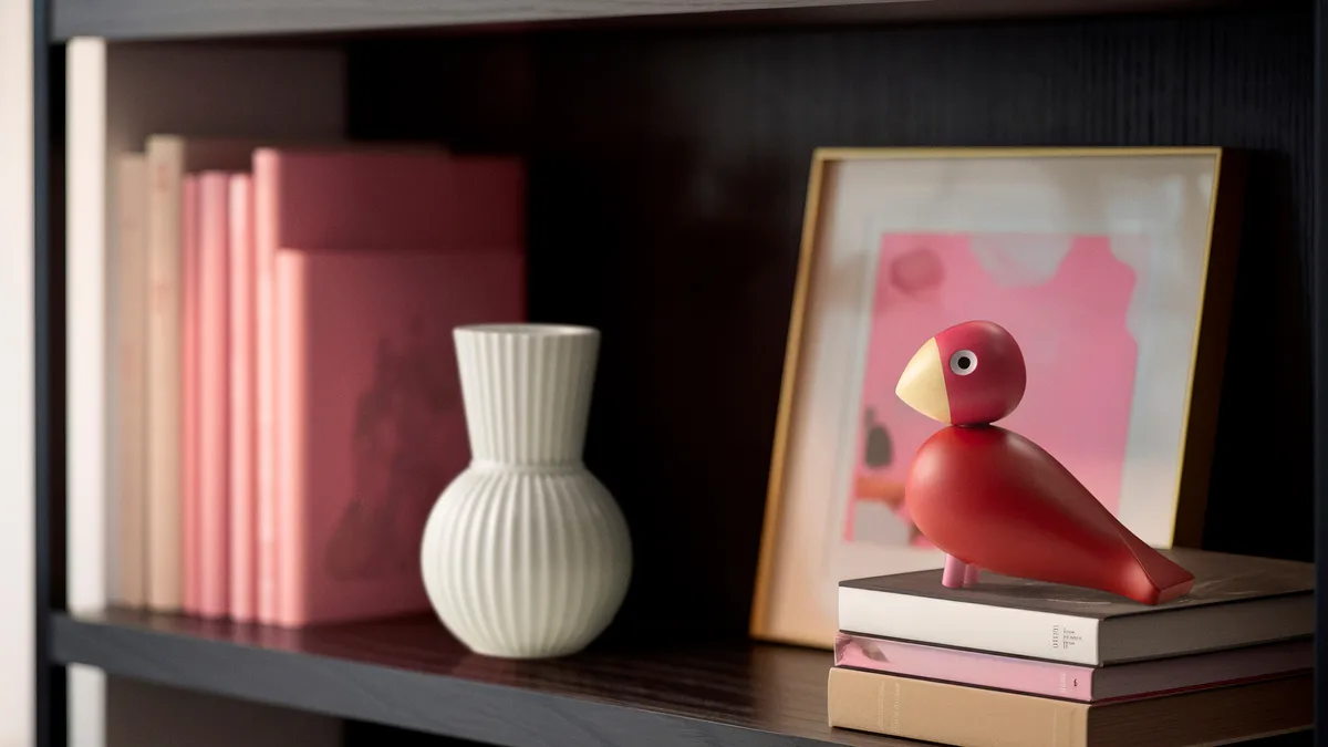 Kay Bojesen Year Bird 2024 śpiewający ptak Flora, Różowy Kay Bojesen Denmark