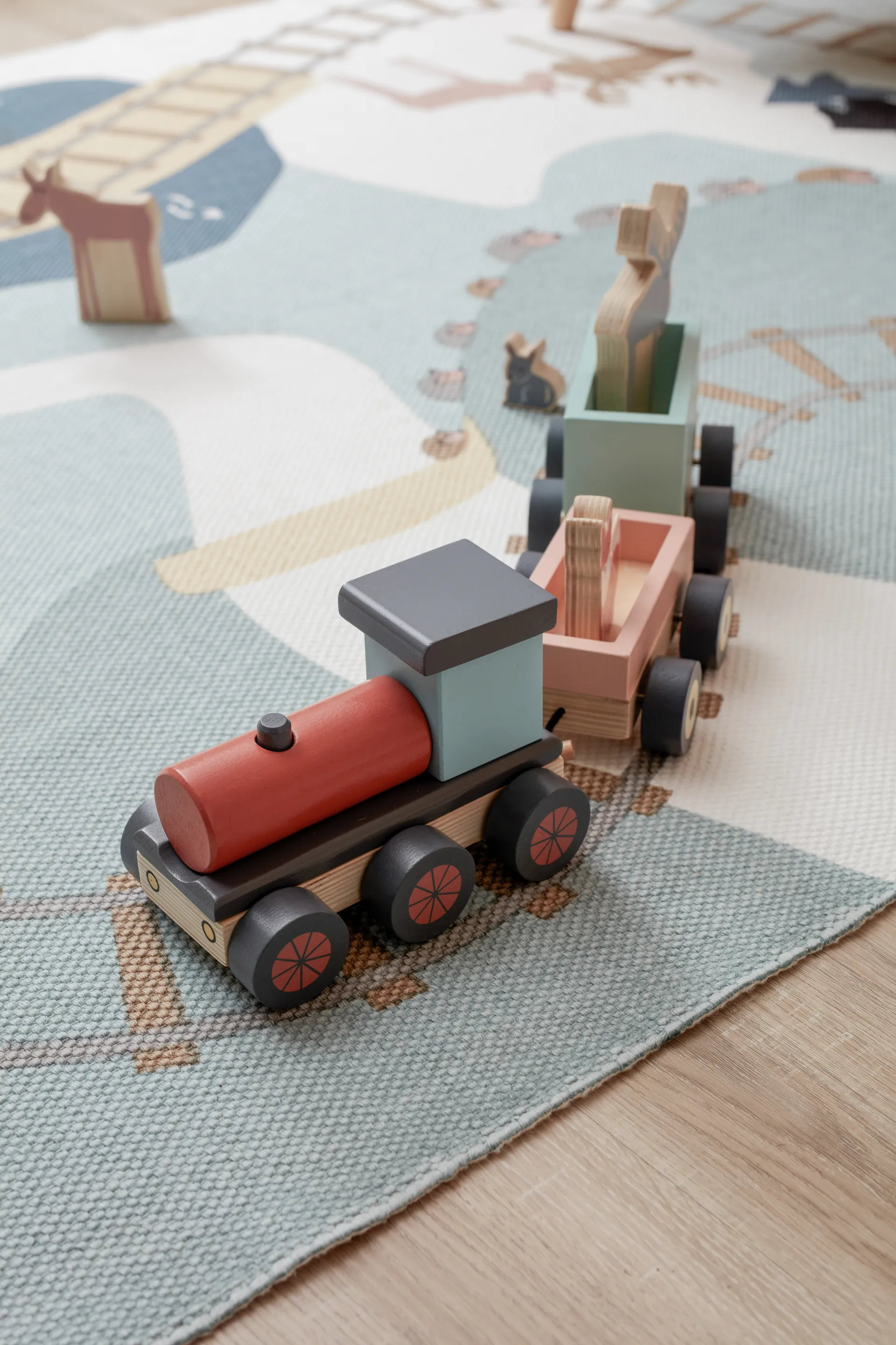 Dywan z motywem leśnym Edvin 130x170 cm, Zielony Kid's Concept