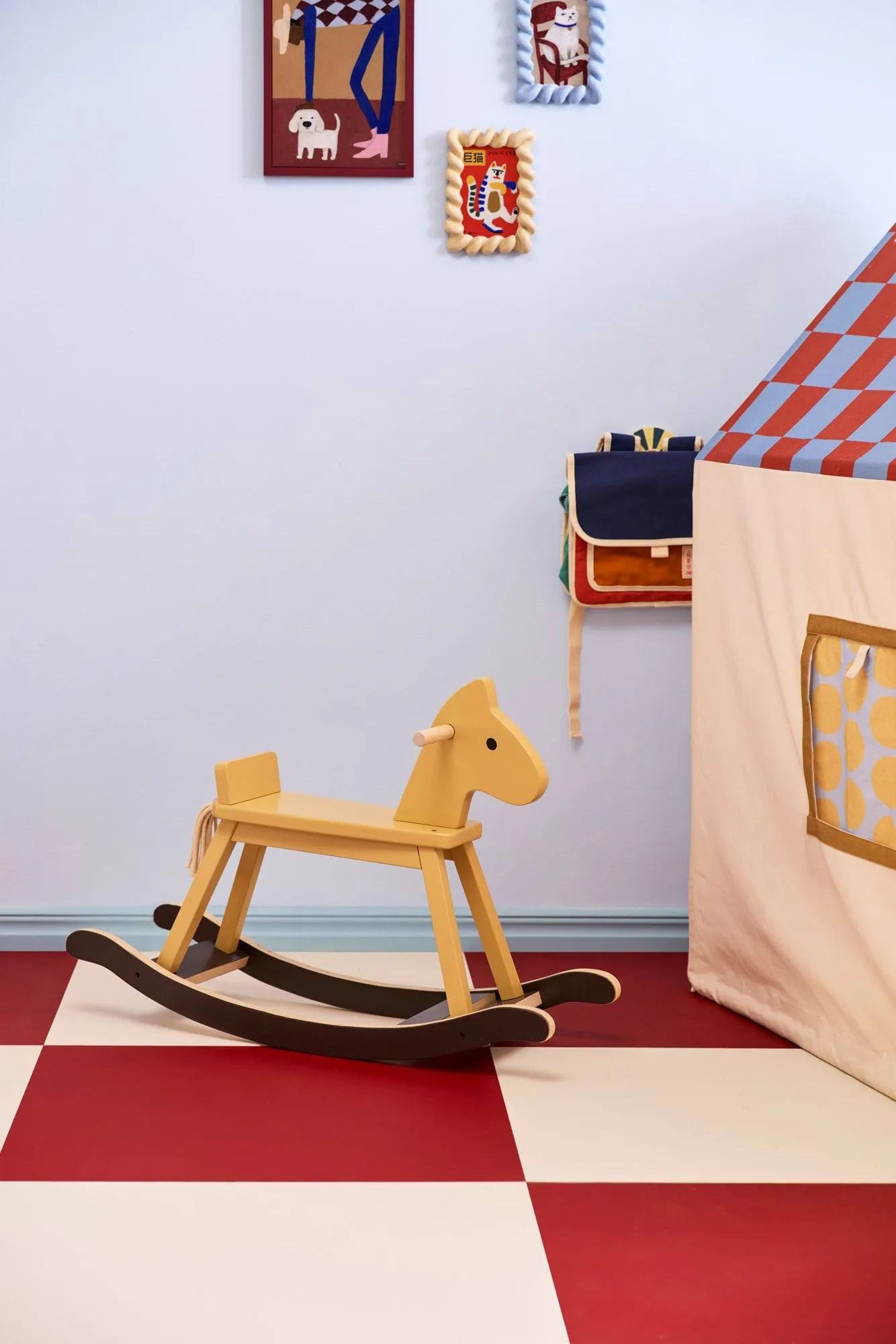 Konik na biegunach Kid's Concept, Miodowy żółty Kid's Concept