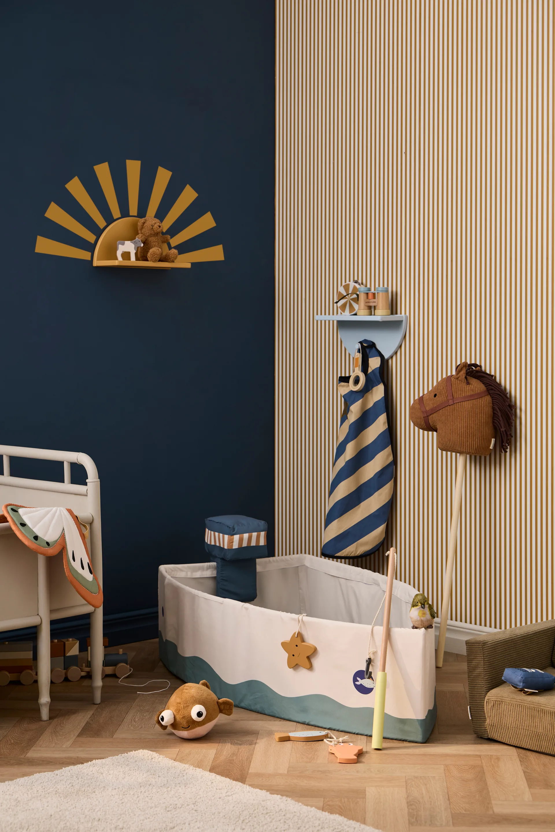 Półka okrągła Star z naklejkami, Senap Kid's Concept