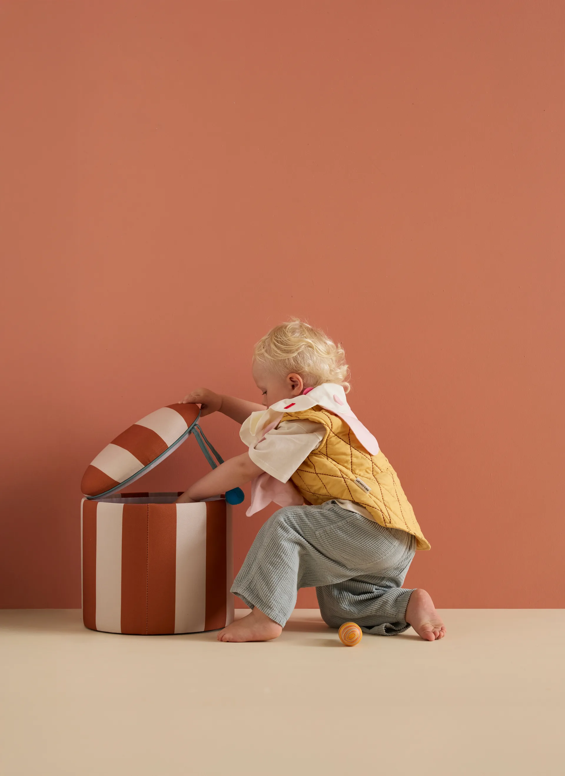 Pufa cylindryczna ze schowkiem, Brązowy, Ø40×30,5 cm Kid's Concept