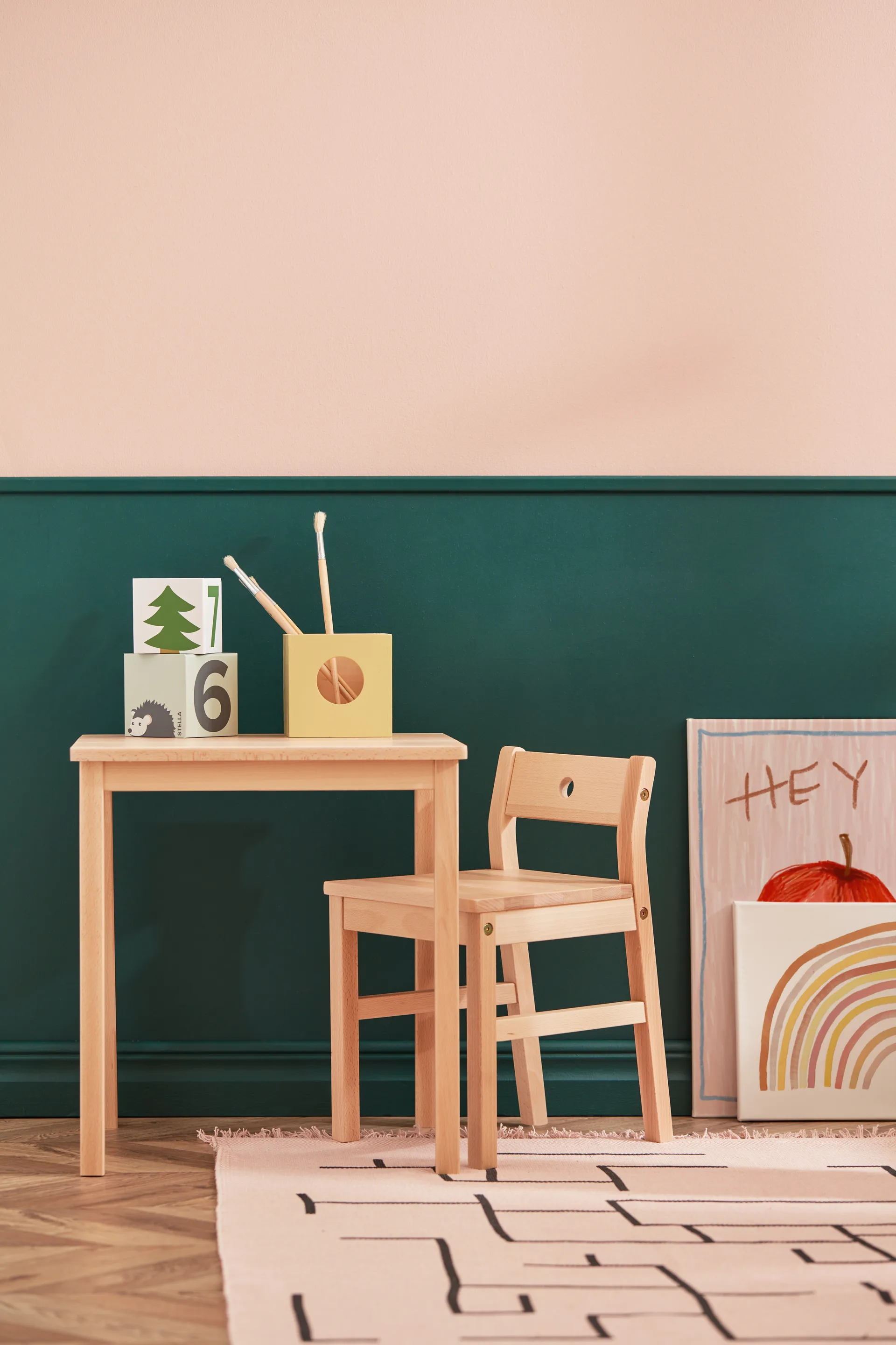 Stół Saga, Buk Kid's Concept