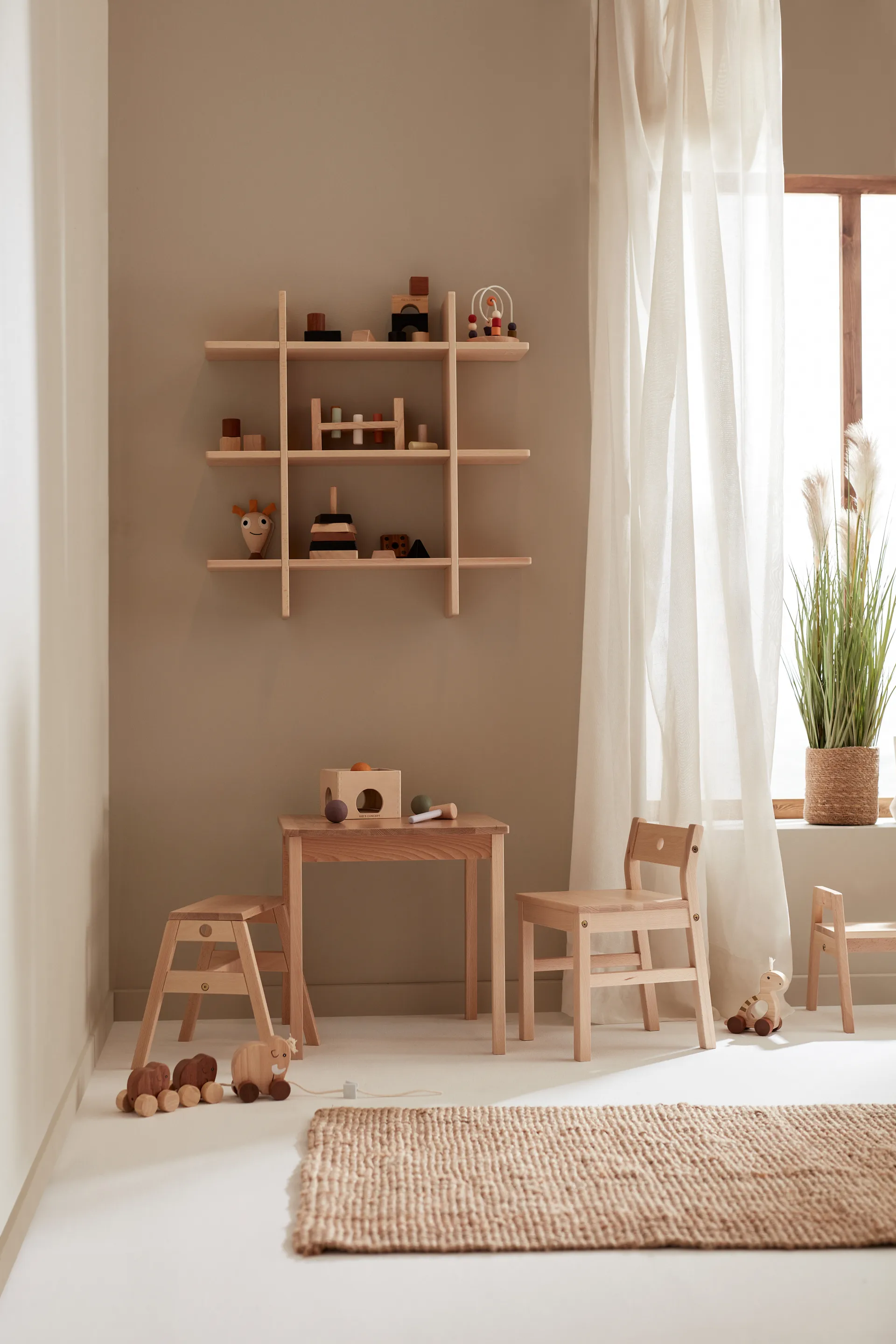 Stół Saga, Buk Kid's Concept