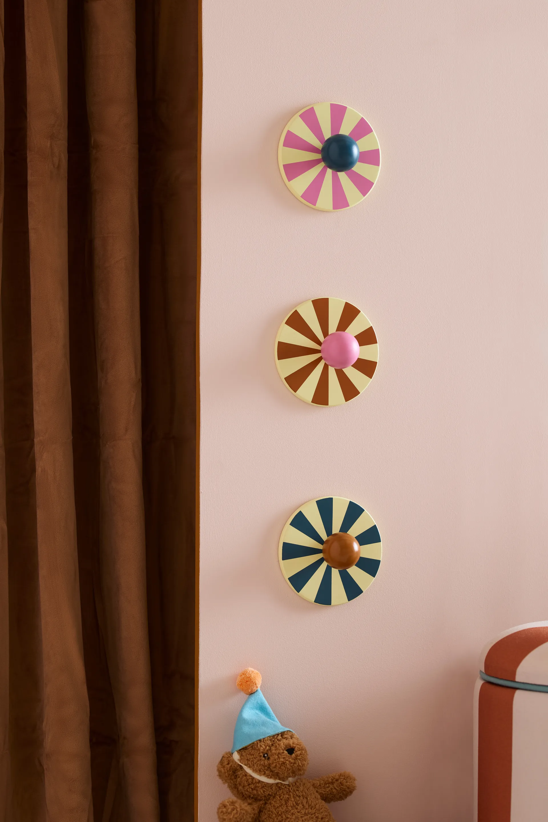 Zestaw 3 haczyków Cirkus, Multikolor, Ø10×4,4 cm Kid's Concept