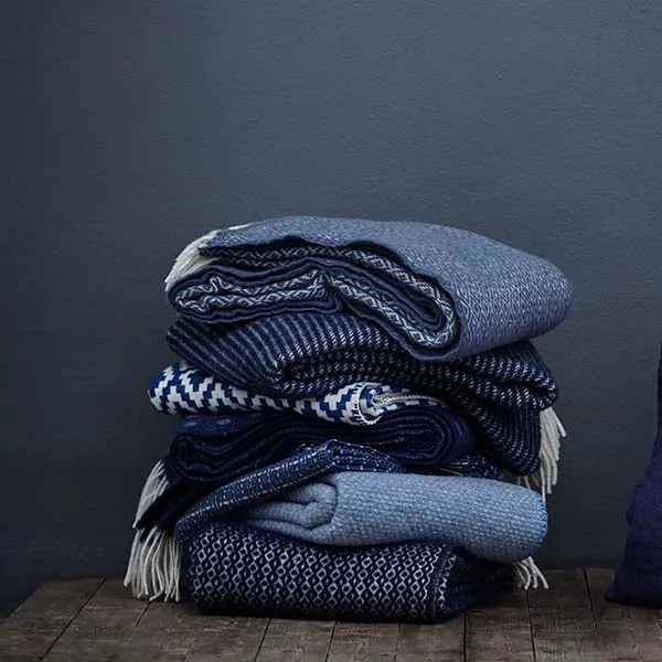 Pled wełniany Velvet, petrol Klippan Yllefabrik