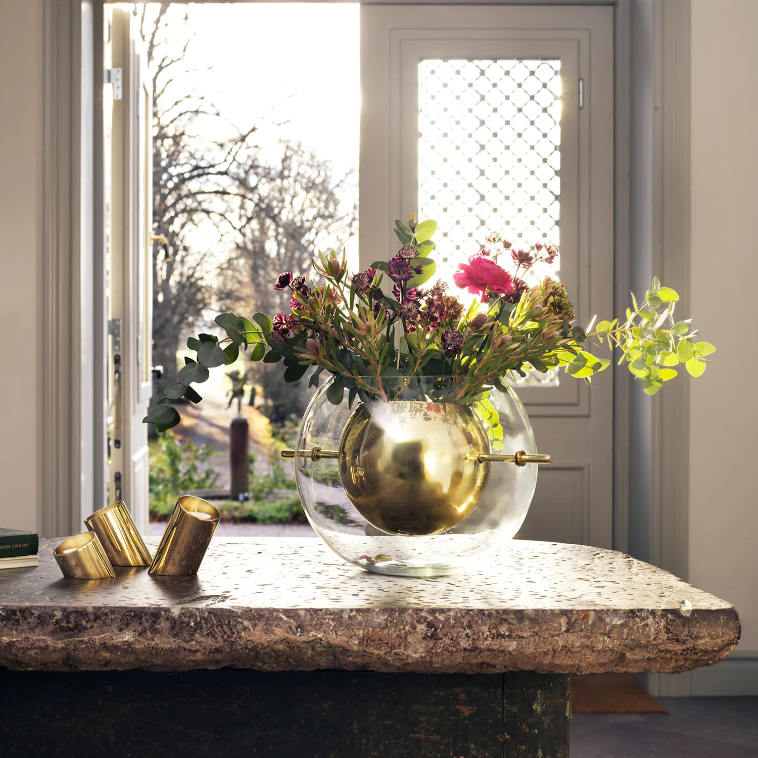 Alba okrągła waza, Mosiądz KLONG