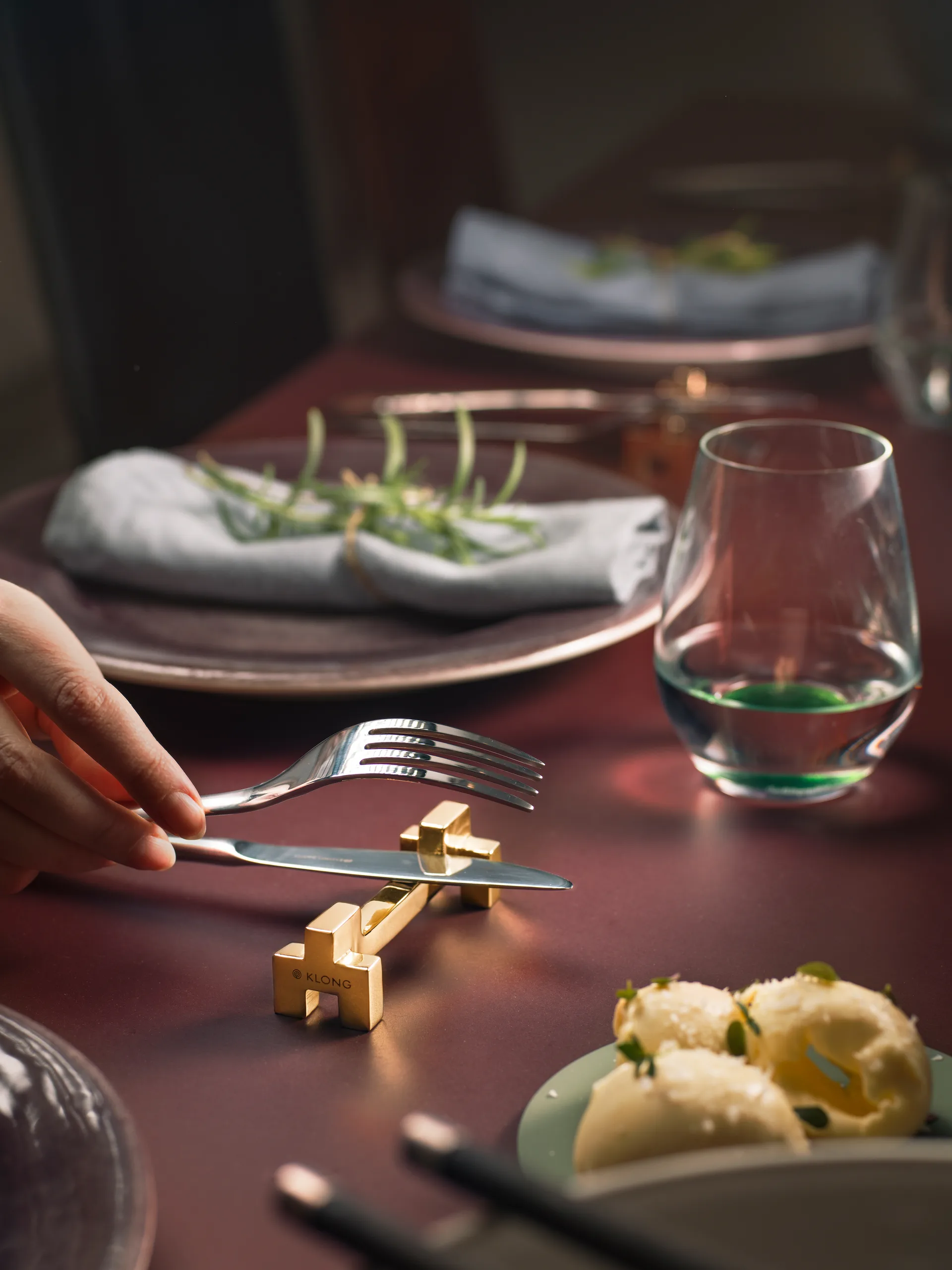 Uchwyt na sztućce Signe 2-pak, Mosiądz KLONG