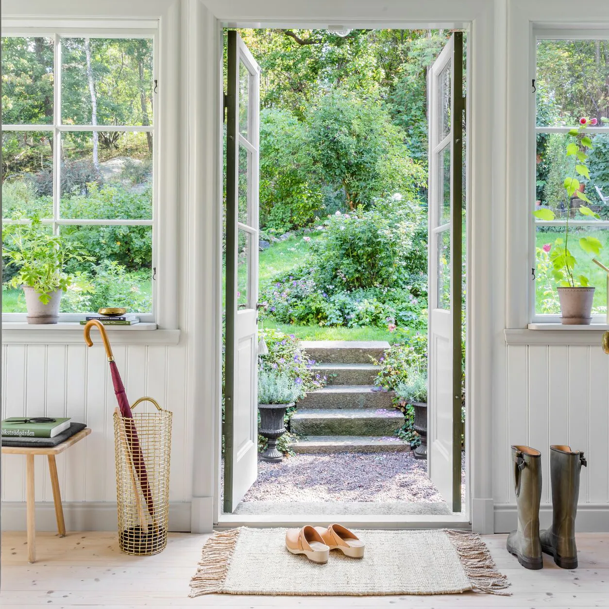 Stojak na parasole Umbrella Bin Korbo, Mosiądz KORBO