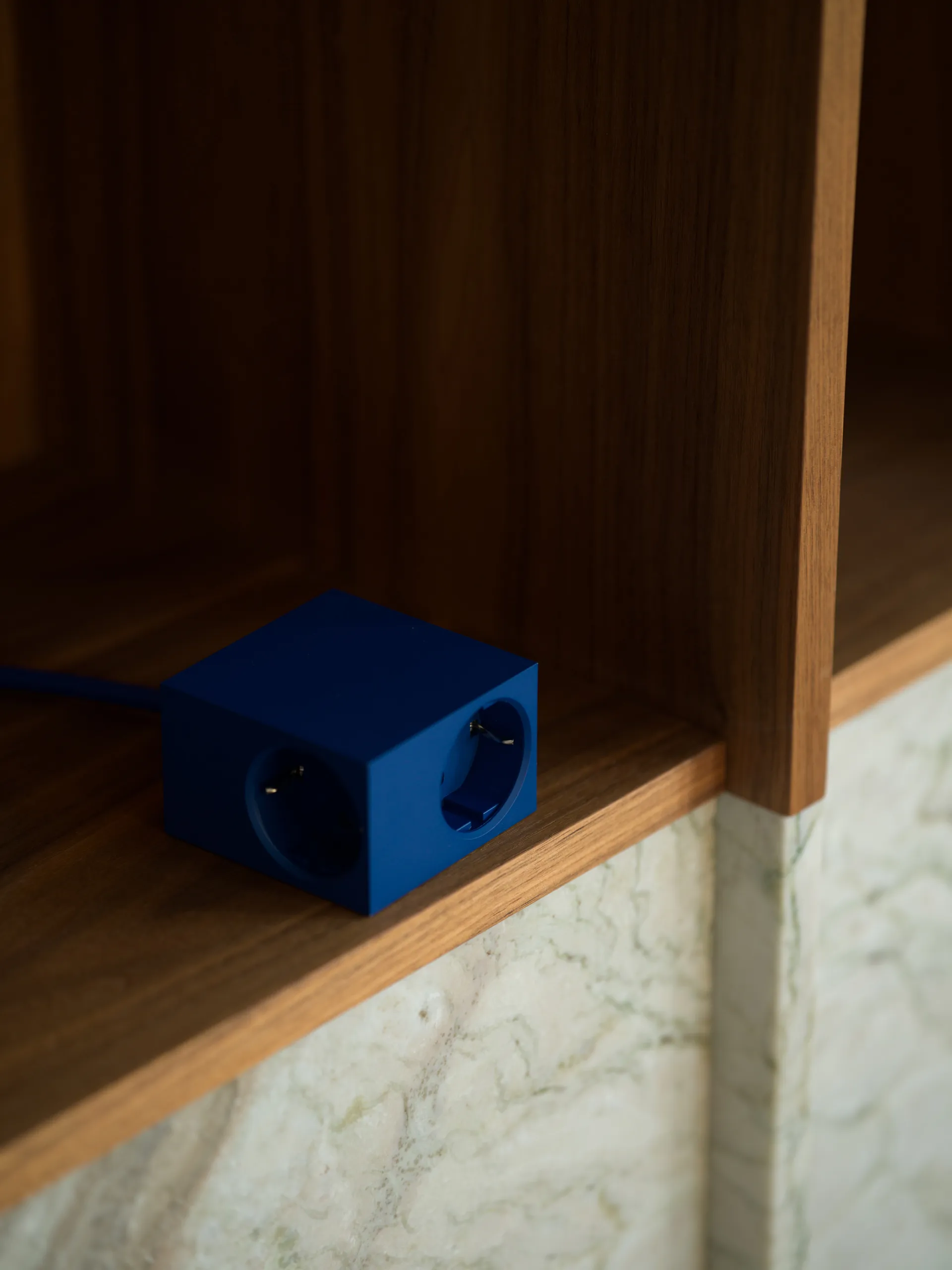 Listwa zasilająca Cuboid+ z portem USB-C 30W (2 m), Catalina Blue Kord