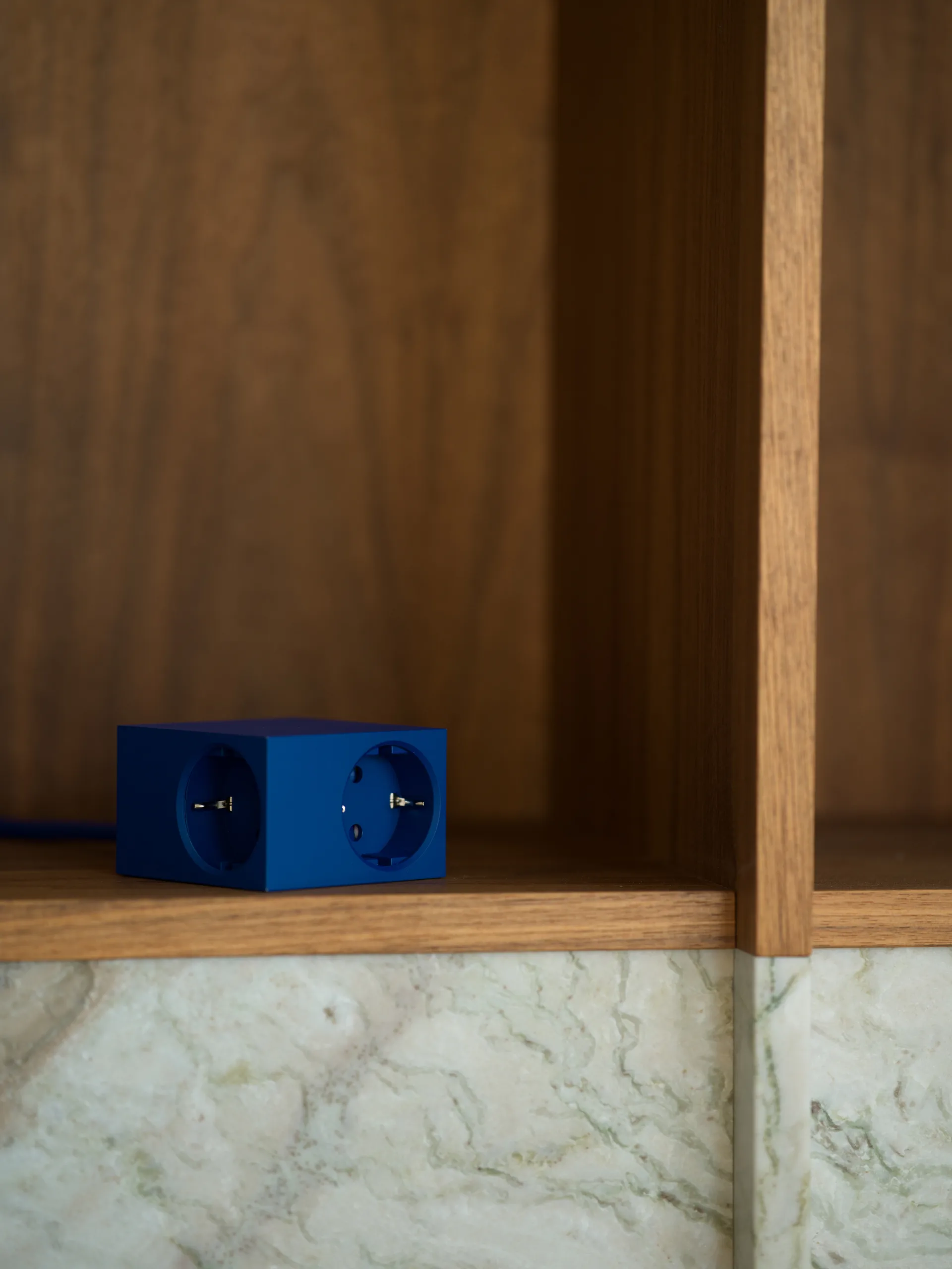 Listwa zasilająca Cuboid+ z portem USB-C 30W (2 m), Catalina Blue Kord