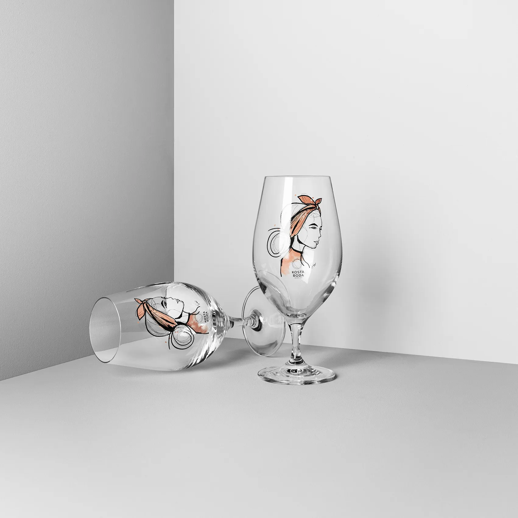 All about you szklanki do piwa 400 ml, zestaw 2 sztuk, Near you beer (rusty orange) Kosta Boda