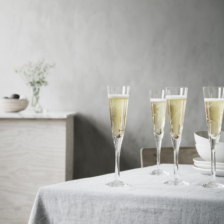 Kieliszek do szampana Line 15 cl, Przezroczysty Kosta Boda