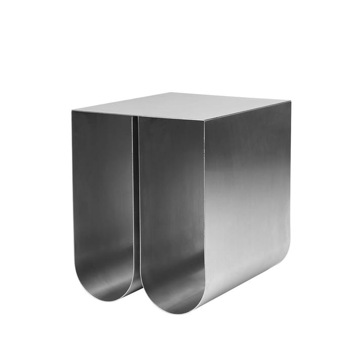 Curved boczny stolik  - stainless steel - Kristina Dam Studio