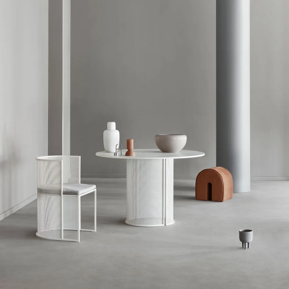 Curved puf, Skórzany black Kristina Dam Studio