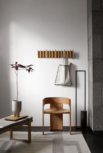 Krzesło Collector - Dąb lakierowany w ciepłym odcieniu – orzech - Kristina Dam Studio