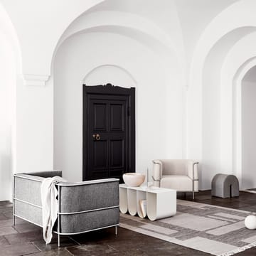 Modernist Sofa 2-osobowa - tkanina orustawto col.01/2 beige - Kristina Dam Studio