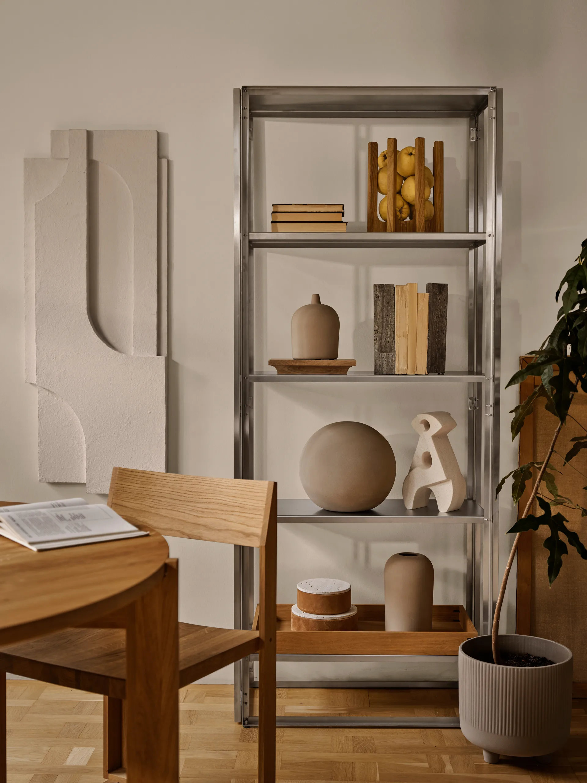 Serif Relief dekoracja ścienna L, Off white Kristina Dam Studio