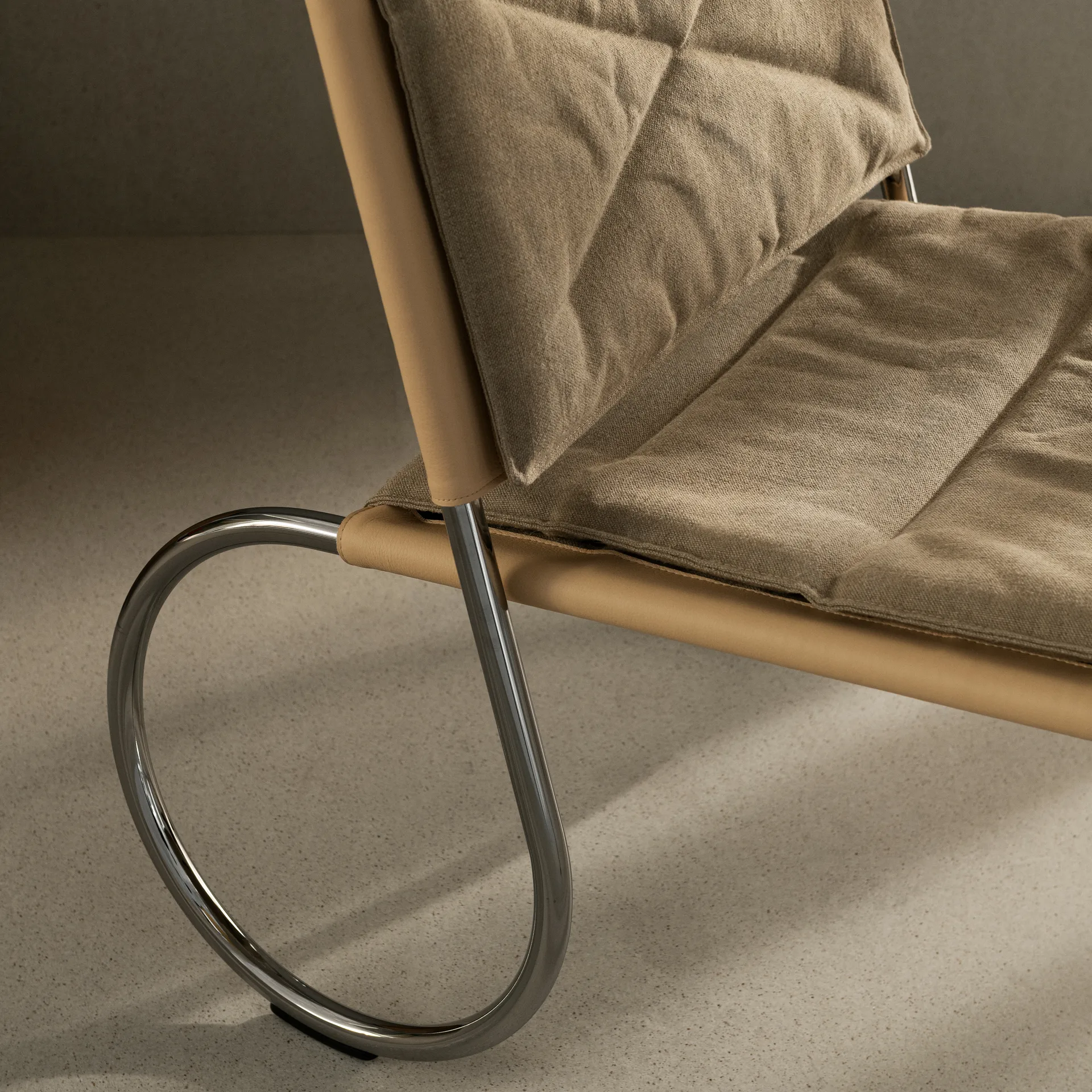 Fotel Corso Easy Chair, Skóra Elmo Nordic Natural-tkanina lniana - chrom Lammhults