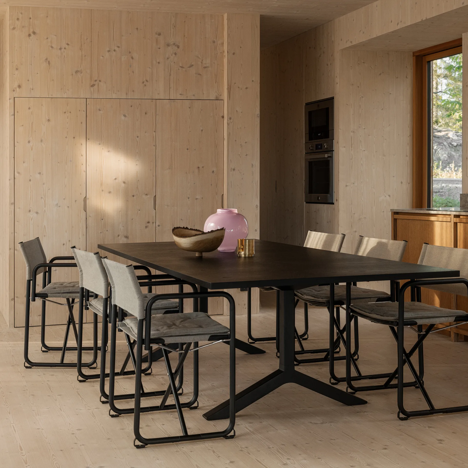 Krzesło X75-2 z podłokietnikami, Tkanina lniana natural - skóra Elmo Nordic Cognac-chromowane nogi Lammhults