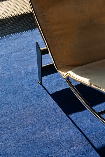Dywan z wełny Solid Wool - Blue foncé, 250x350 cm - Layered