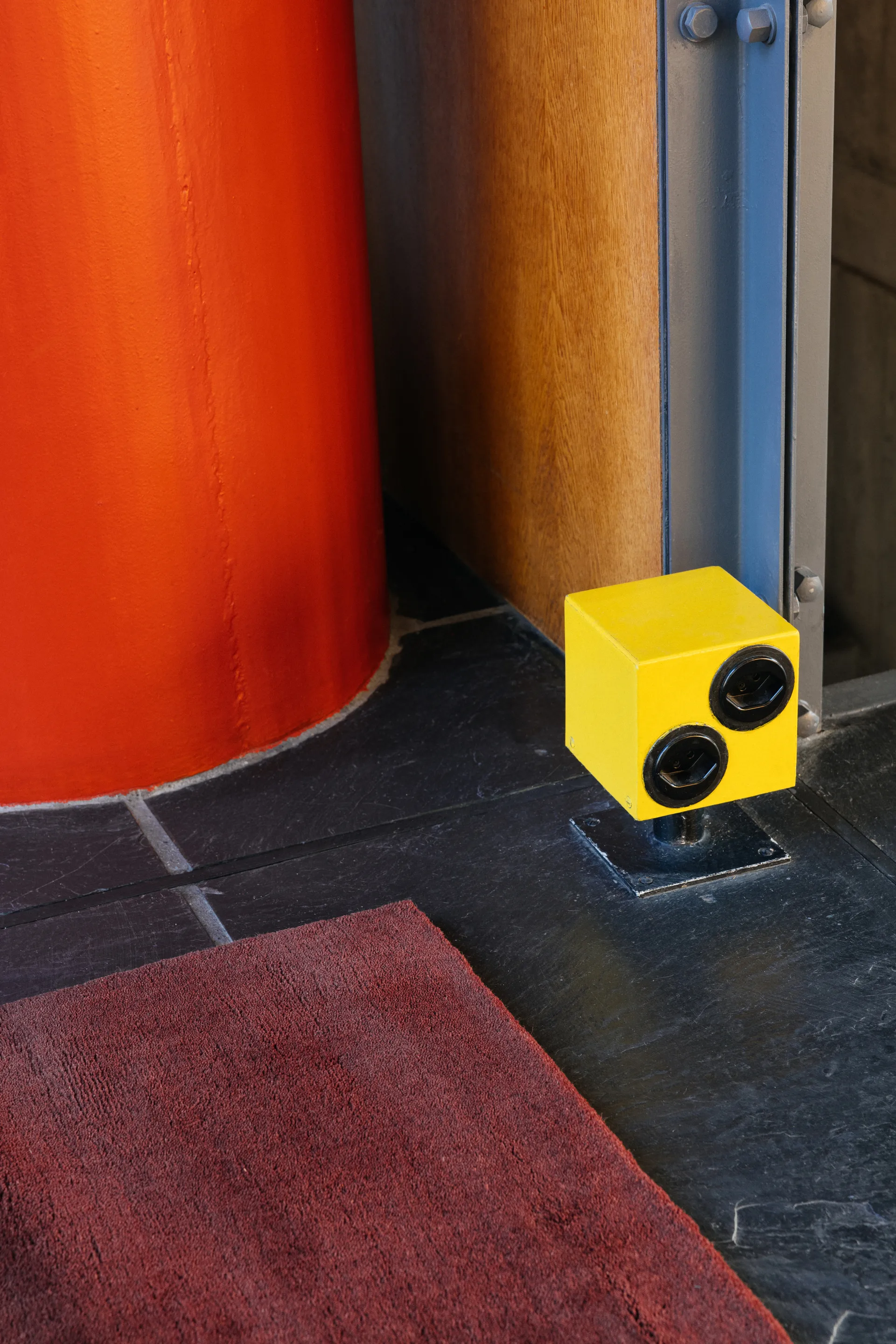 Dywan z wełny Solid Wool, Ruby red, 200x300 cm Layered