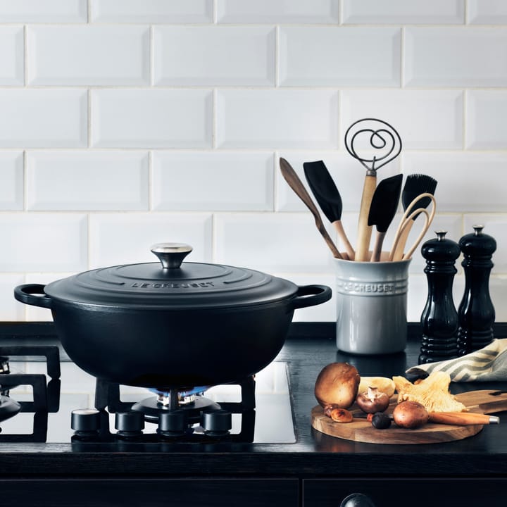 Le Creuset garnek do duszenia 32 cm, Matte black Le Creuset