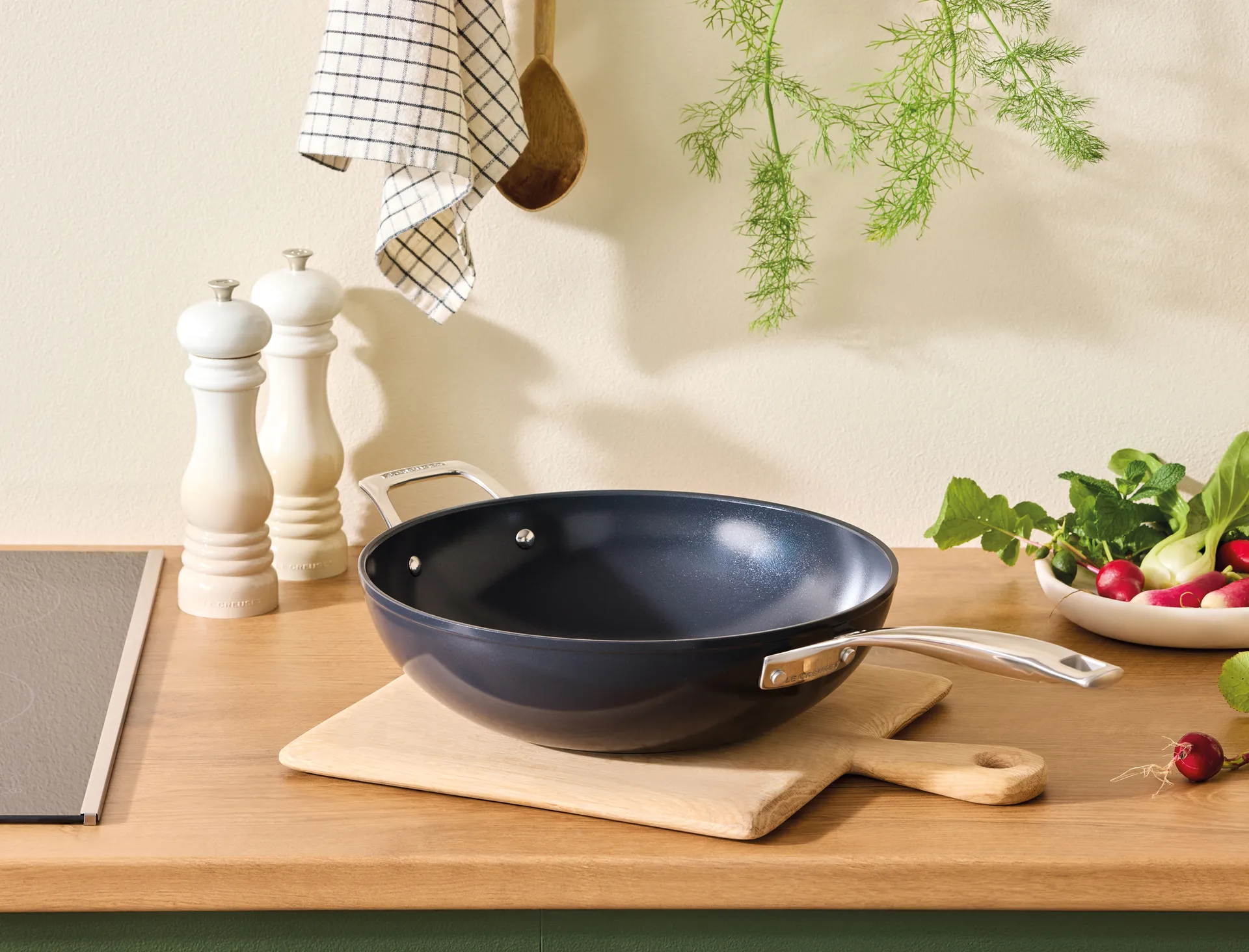 Patelnia wok Ceramic, 30 cm Le Creuset