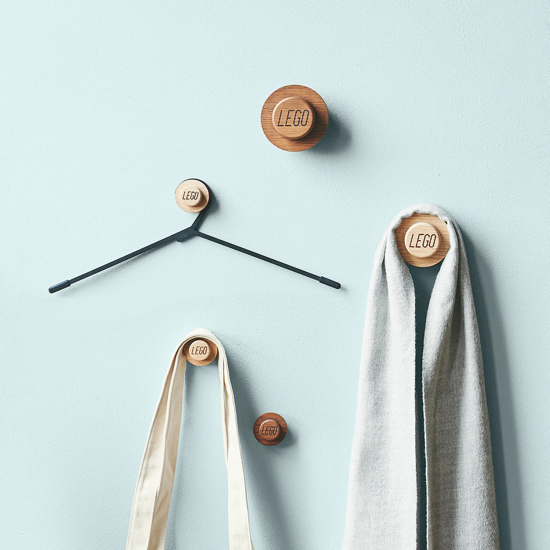 Drewniany zestaw wieszaków ściennych LEGO, Dąb mydlony Lego