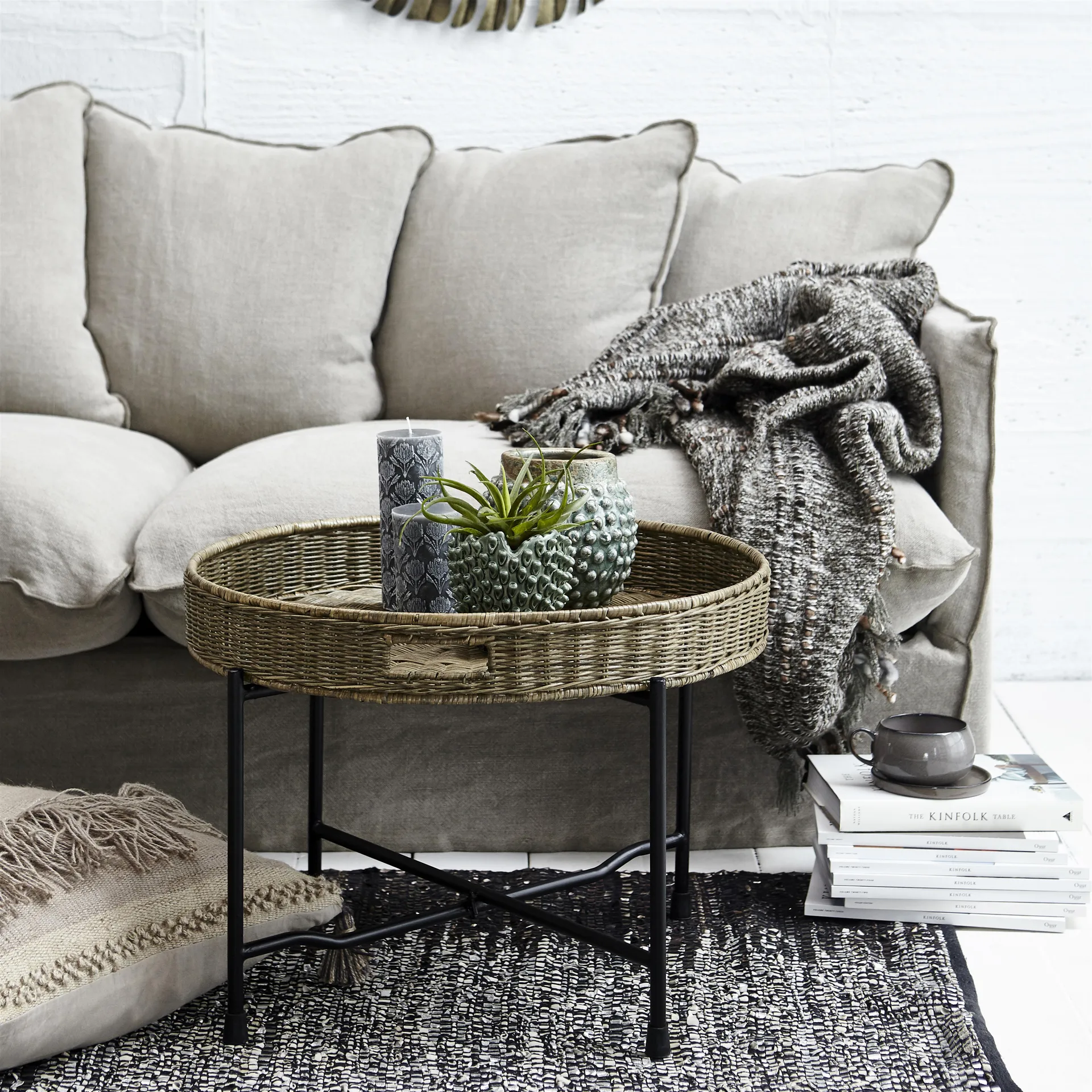 Filiżanka ze spodkiem Amera, Szara Lene Bjerre